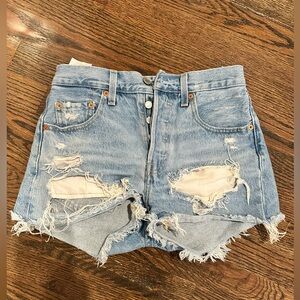 LEVI’S 501 Original Distressed Denim Shorts Women Size 24 💙